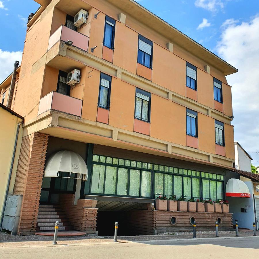 Hotel Perla Massa Lombarda Exterior foto
