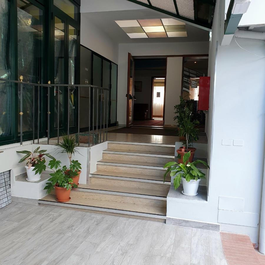 Hotel Perla Massa Lombarda Exterior foto