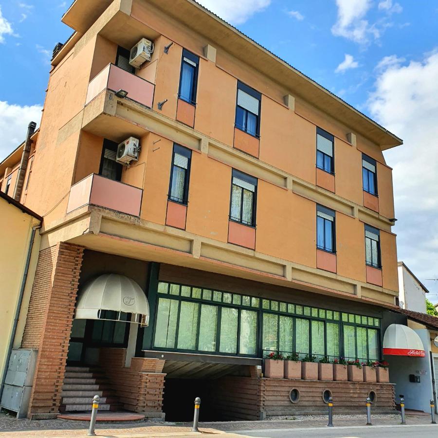 Hotel Perla Massa Lombarda Exterior foto