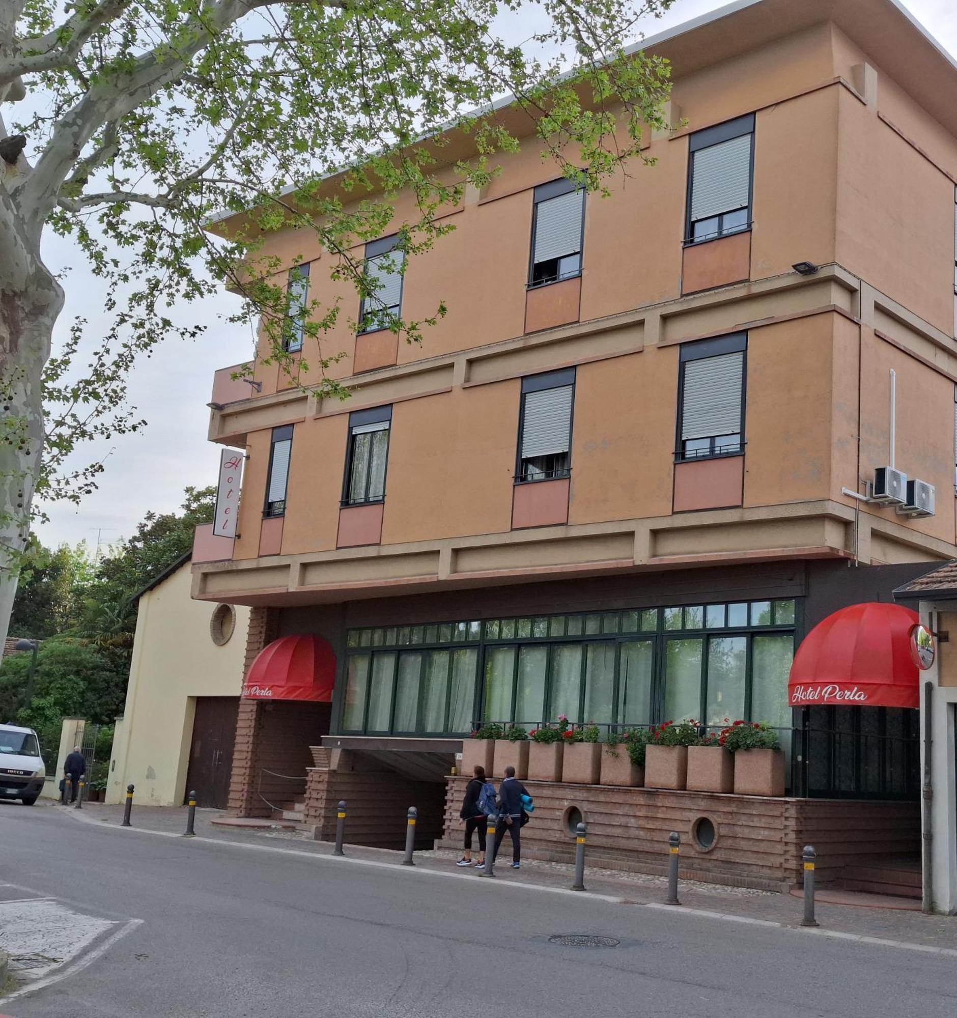 Hotel Perla Massa Lombarda Exterior foto